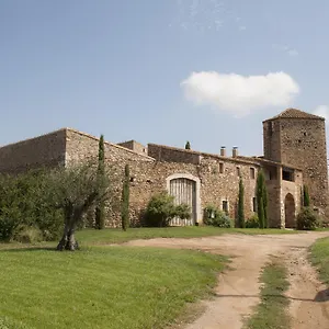 https://apartment-at-medieval-fortified-castle-of-vallgornera.catalonia-hotels.com